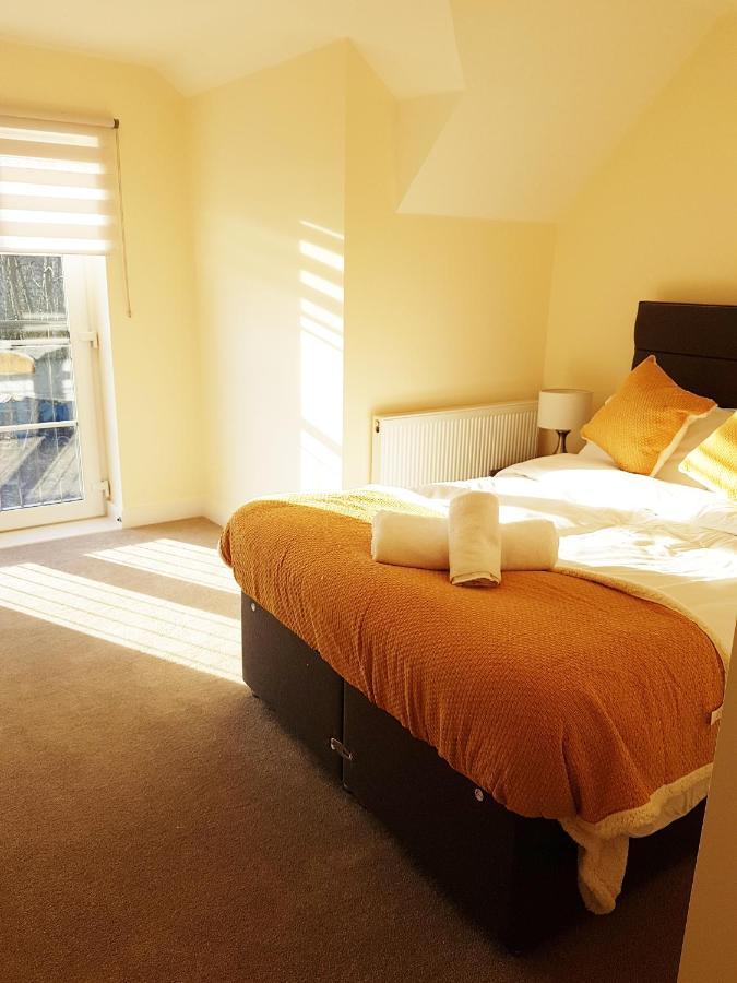 Ybc Court, Aldershot Apartment Bagian luar foto